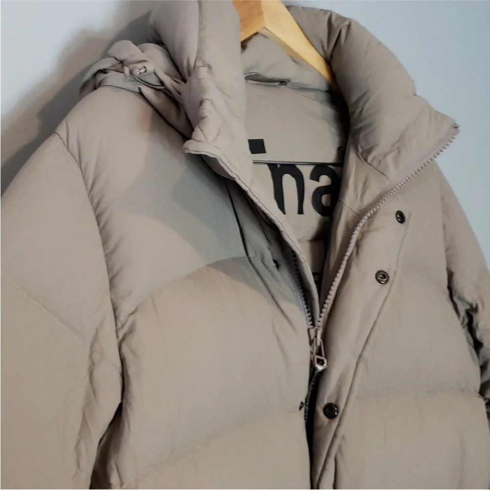 TnA The Super Puff Goose Down Aritzia Womens
Small Outerwear Coat - Picture 4 of 12